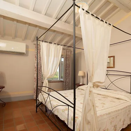 Borgo Casorelle 20 Vacavilla Exclusive Villa Lamporecchio