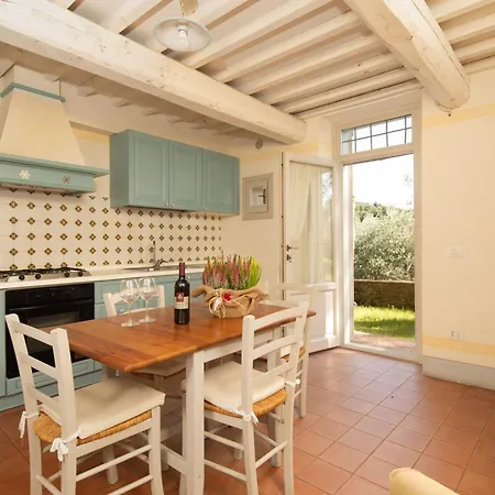 Borgo Casorelle 20 Vacavilla Exclusive Villa *